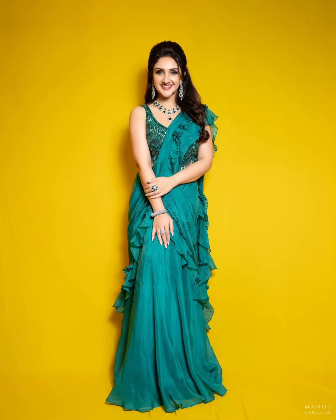 TELUGU TV ACTRESS SRIDEVI VIJAYKUMAR IMAGES IN GREEN SAREE BLOUSE 3